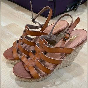 Mossimo brown wedges